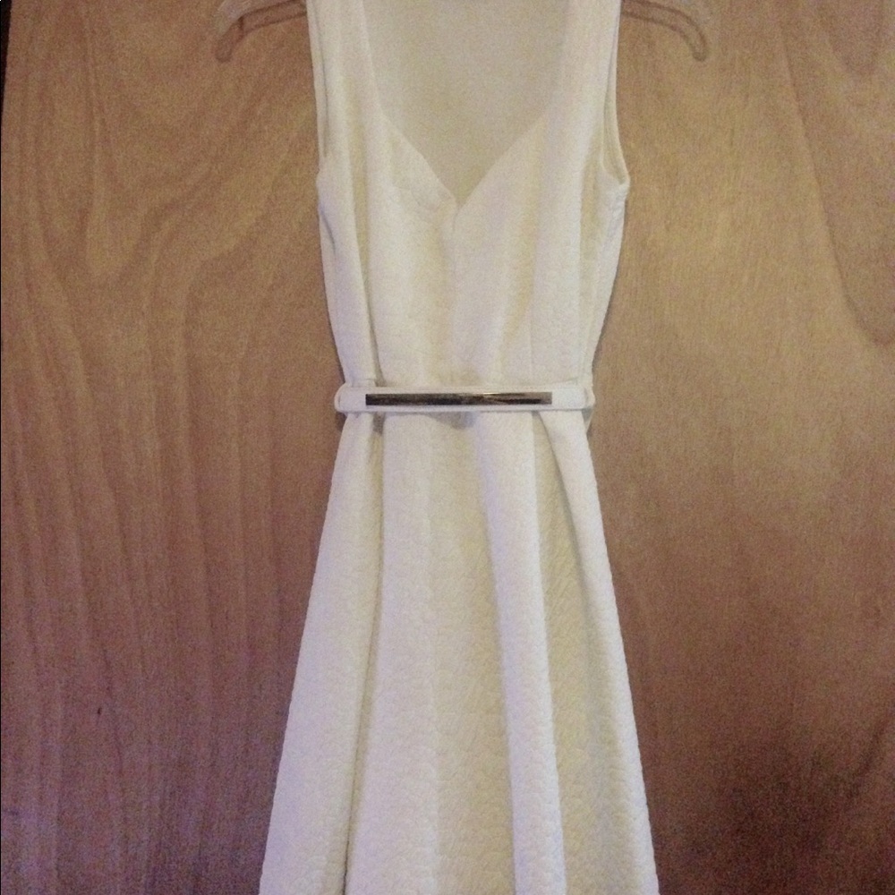 Alt. B Steps New York White Textured Dress Size S
